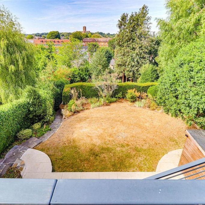 4 bedroom house to rent - Photo 1