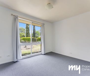 30 Popondetta Place, Glenfield, NSW 2167 - Photo 5