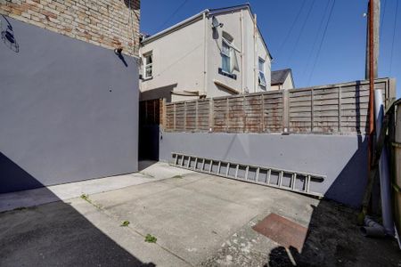 3 bedroom terraced house to rent - Photo 5