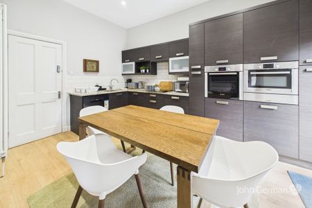 2 bedroom apartment to let - Photo 3