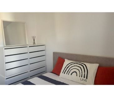 2 room luxury Apartment for rent in Cascais e Estoril, Portugal - Photo 3