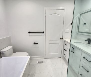 For Lease - 32 Keats Terrace, Brampton, Ontario - Photo 3