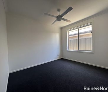 8 Kestral Street, Munno Para, SA 5115 - Photo 2