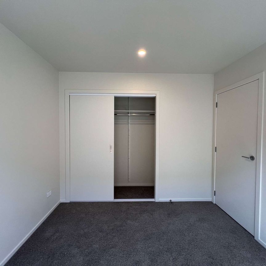 2 Bedrooms Waterloo - Photo 1