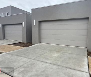 BRAND NEW PROPERTY - 2 mins away from upcoming shopping centre - Photo 6