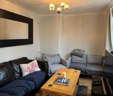 4 bedroom house to rent - Photo 1