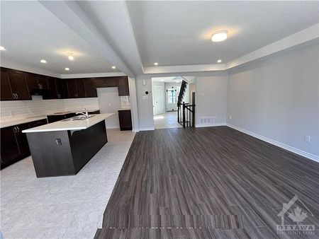 For Lease - 754 DERREEN Avenue, Stittsville - Munster - Richmond, Ontario - Photo 2