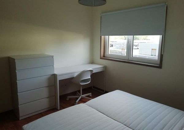 Arrendo quarto ou apartamento em Valenca