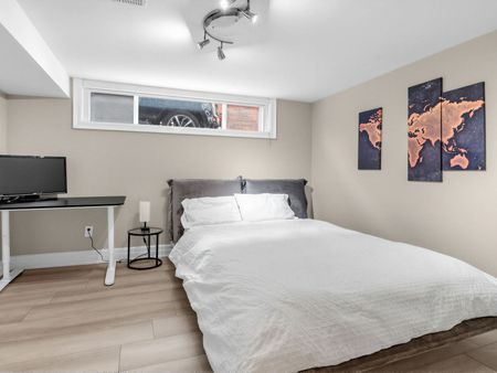 For Lease - 22 Scotswood Road, Toronto, Ontario - Photo 5