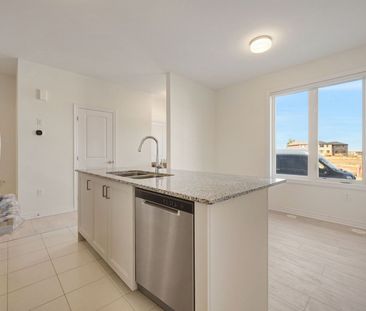 For Lease - 10 Thornbird Crescent Unit# Main, Brampton, Ontario - Photo 3