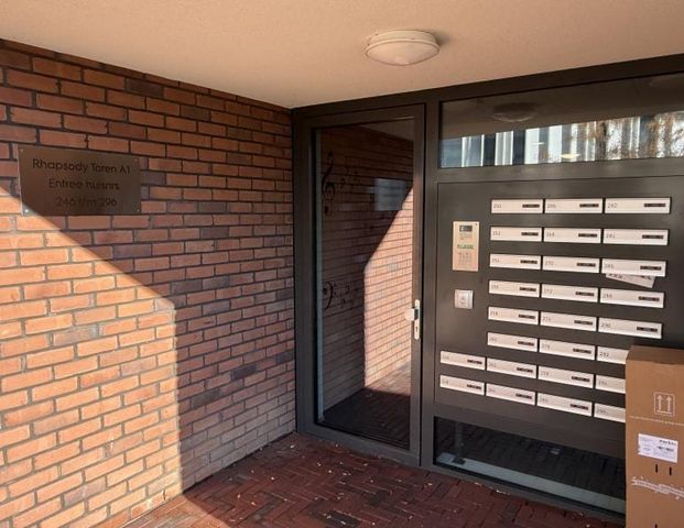 Appartement te huur: Vrouwengelukhof 214 1061 BS Amsterdam - Photo 1