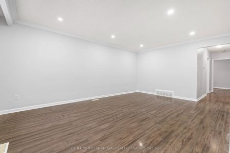 957 Beechwood Avenue #upper - Photo 5