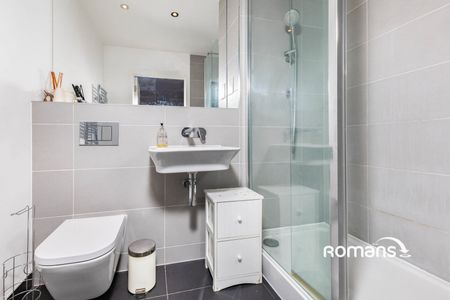 2 bedroom apartment to rent - Photo 2