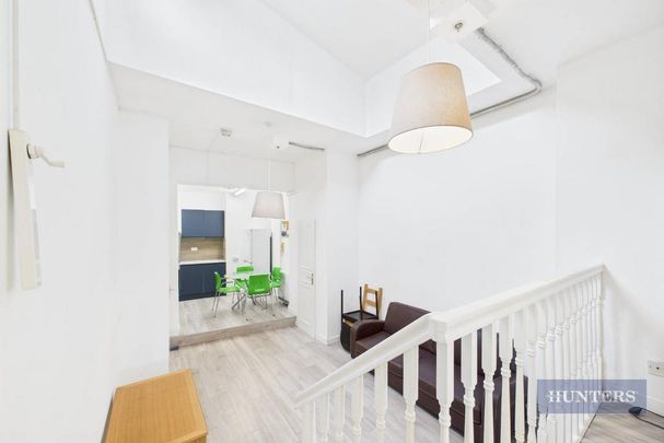 3 bedroom flat to rent - Photo 1