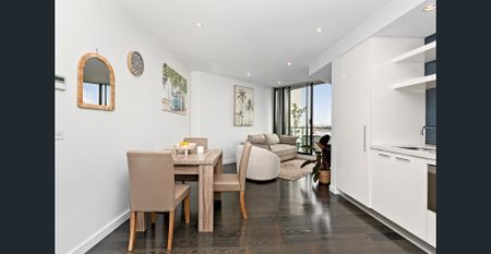 FULLY FURNISHED - GREAT LOCATION! - Photo 2