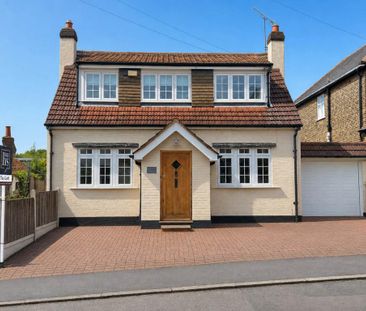 4 bedroom detached house to rent - Photo 1