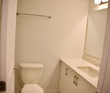 For Lease - 701 Glenroy Gilbert Drive Unit# 21, Barrhaven, Ontario - Photo 6