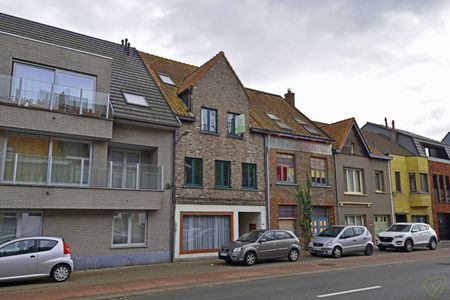 Zonnig en licht appartement met 1 ruime slaapkamer vlakbij het Eeklose handelscentrum! - Foto 3