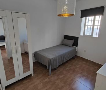 Piso de alquiler en Calle Hospital de Mujeres, 27, La Caleta - La Viña - Photo 6