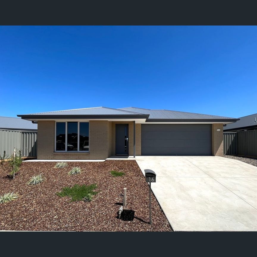 26 Stanley Street, Shepparton, Vic 3630 - Photo 1