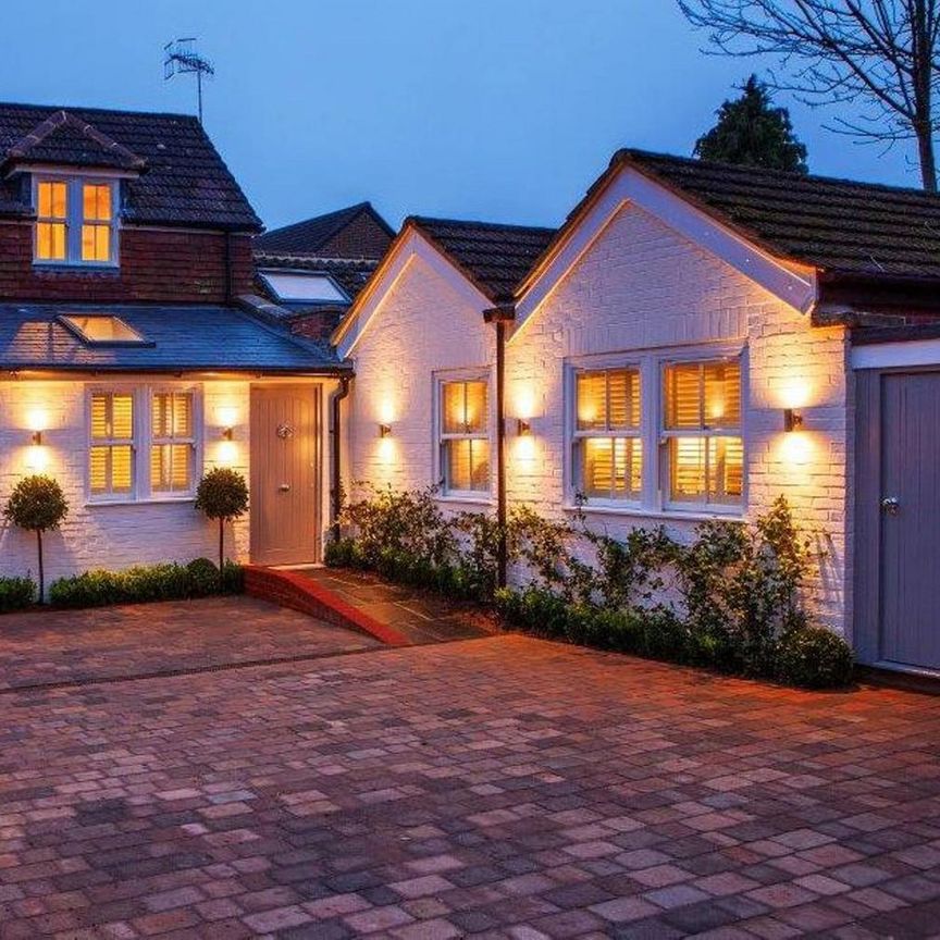 2 bedroom bungalow to rent - Photo 1