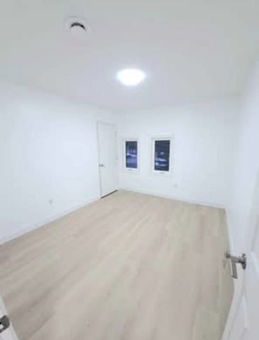 For Lease - 4699 Montrose Road, Niagara Falls, Ontario - Photo 3