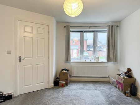 3 bedroom semi-detached house to rent - Photo 4