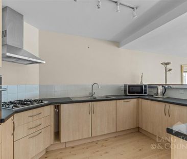 2 bedroom apartment to rent - Photo 6