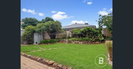 Family home in a great location! - Photo 5