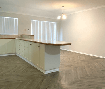 Huge Family Home - Photo 5