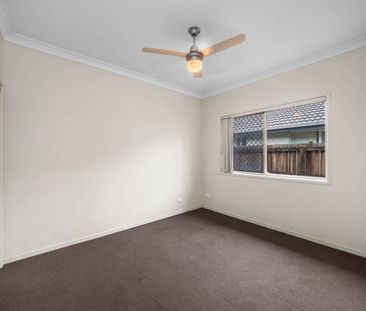 Freshly Renovated 4-Bed Family Home – Space, Comfort & Prime Location - Photo 6