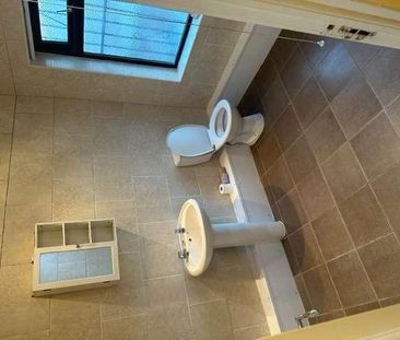 Bedroom Flat Available, S4 - Photo 5