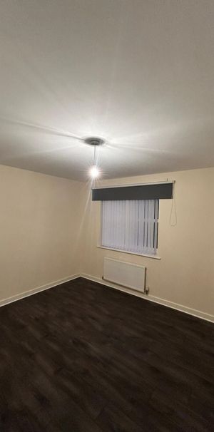 FountainPark, Ollerton, NEWARK - Photo 1