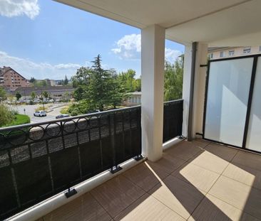 Location Appartement P2 avec garage et balcon rénové(e) Saint-julie... - Photo 3
