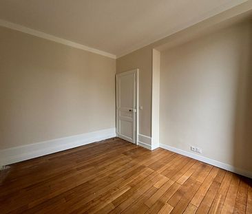 Location Appartement 3 pièces 79m² - Photo 3