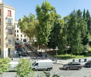 Calle de la Plaza, Madrid, Community of Madrid 28043 - Photo 4