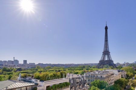 Paris VIIeme - Champ de Mars. - Photo 2
