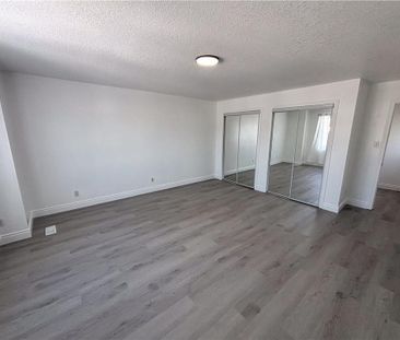 For Lease - 303 Bankside Drive, Kitchener, Ontario - Photo 3