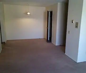 Raintree Village — 2 bedroom - Photo 4