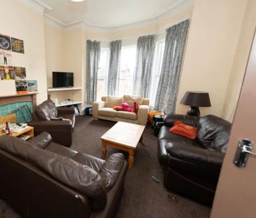 7 Bed - 31 Richmond Road, Headingley, Leeds - LS6 1BX - Student - Photo 4
