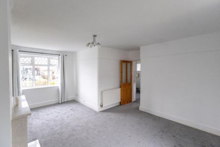 3 bedroom semi-detached house to rent - Photo 3