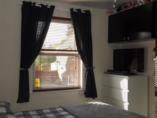 West Green 2 bedroom terraced house to rent - Photo 1