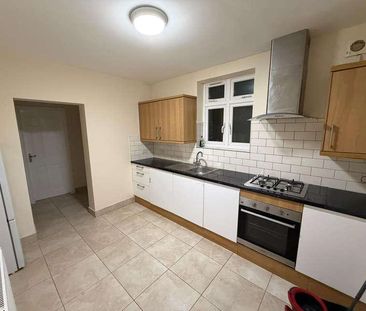 Albert Road, London, SE25 - Photo 2