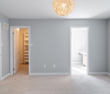 For Lease - 2 Yang Street, Richmond Hill, Ontario - Photo 6