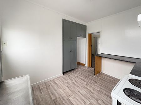 Move in Ready - Victoria - Photo 4