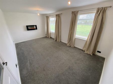 2 bedroom semi-detached house to rent - Photo 2