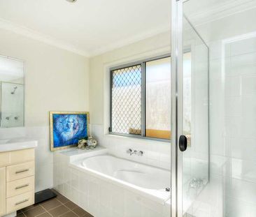 2/9 Monza Drive, Oxenford QLD 4210 - House For Rent | Domain - Photo 5