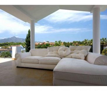 6 bedroom luxury Villa for rent in Nueva Andalucia, Andalusia - Photo 4