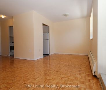 480 Lakeshore Road E #112 - Photo 1