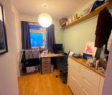 2 Bed Maisonette, Sheppard House, E2 - Photo 3